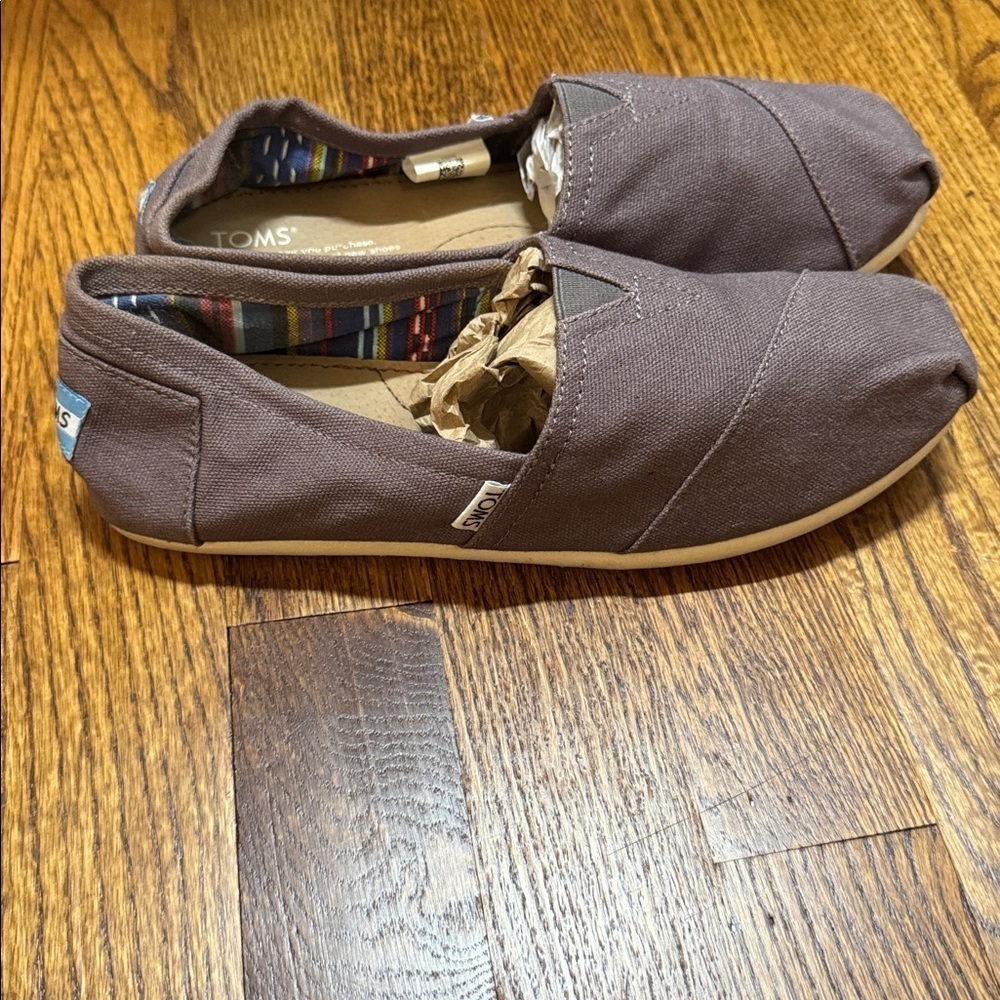 TOMS Gray Classic Canvas Slip-Ons - Picture 4 of 10